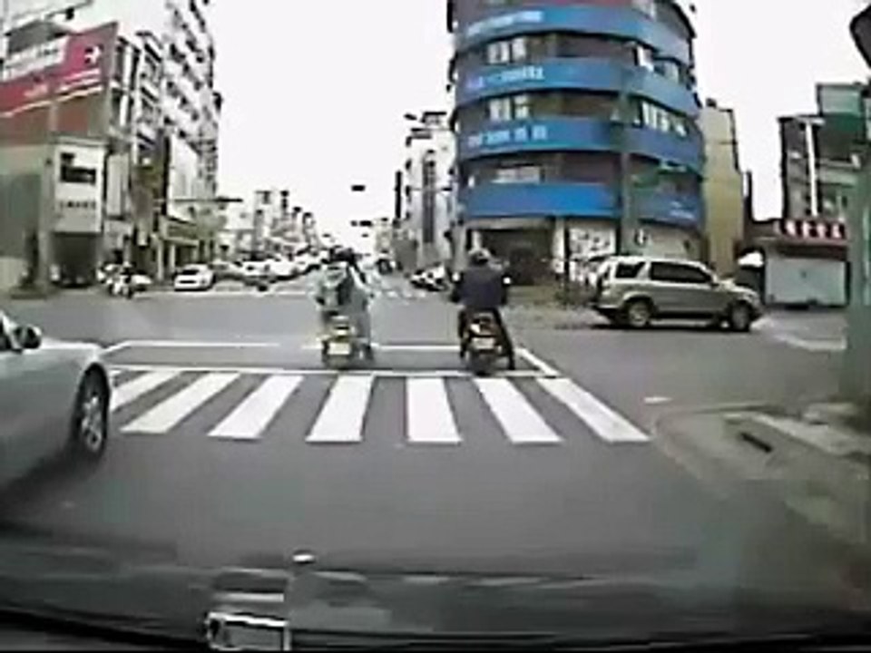 city accident
