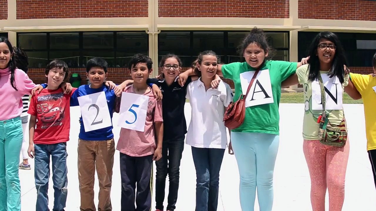 Joyeux anniversaire de la part du lycée français Jules-Verne de Guatemala