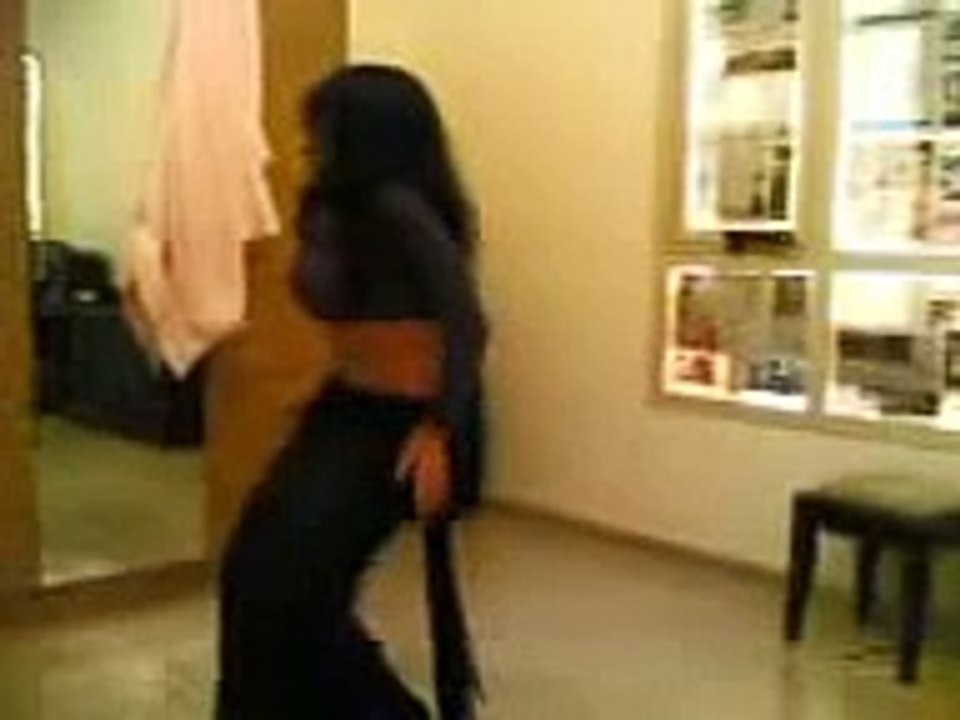 arab dance at home