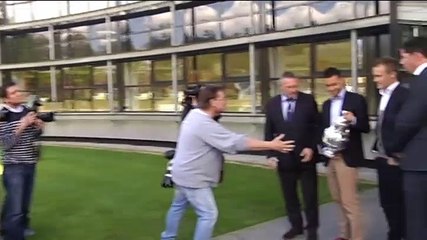 Kieftenbeld: Ik wil de beker niet aanraken - RTV Noord