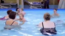 Bebekler Havuzda Yüzüyor... maşallah