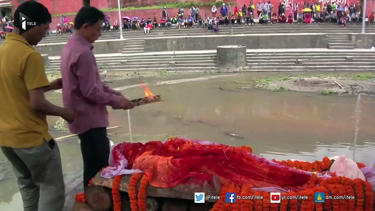 Népal : La vie continue à Katmandou, les commerces rouvrent