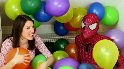 Télécharger la video: BALLOON POP CHALLENGE Surprise Toys inside a FULL ROOM of Balloons DisneyCarToys vs Spiderman