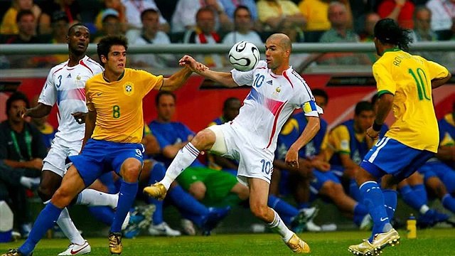 zinedine zidane vs ronaldinho