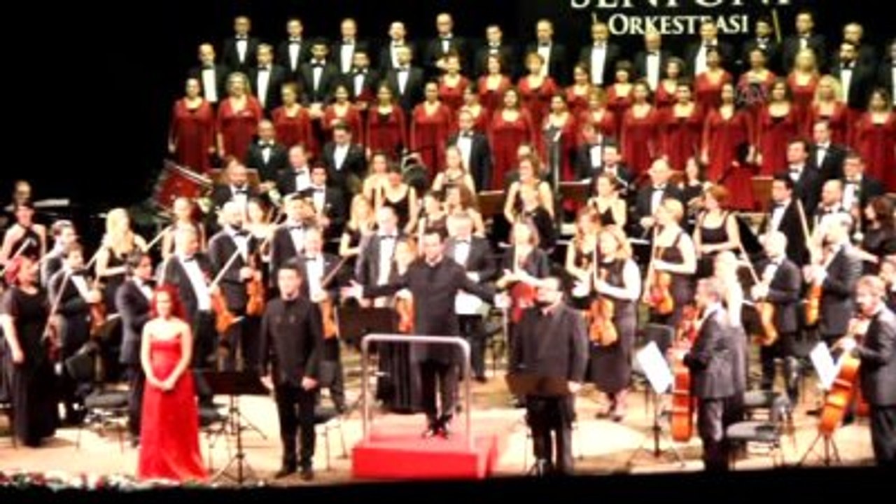 Adso'dan "Carmina Burana" Konseri