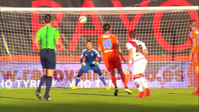 Diego Alves leva frango impressionante contra o Rayo