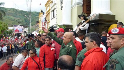 Exconsejero de Chávez abandona Podemos