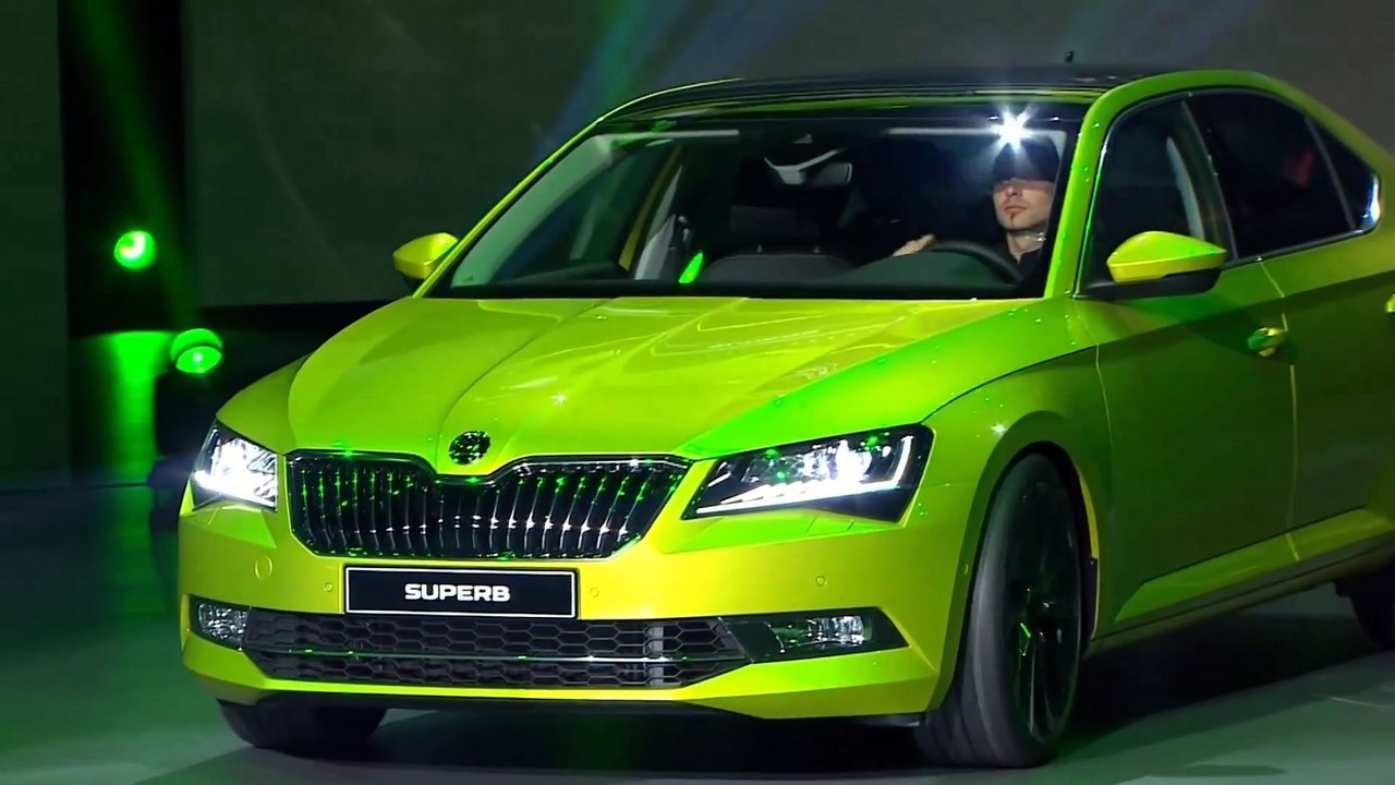 SALÃO DE XANGAI 2015 Novo Skoda Superb 2016 120 cv-280 cv