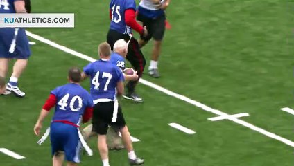 Âgé de 89ans ce Papy Réalise un Touchdown