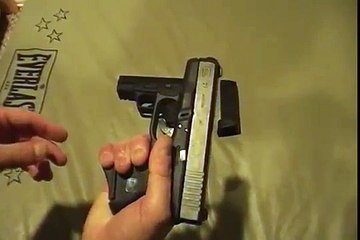 Glock 27 vs Smith & Wesson M&P 40c 40 Cal Sub Compact Video Review