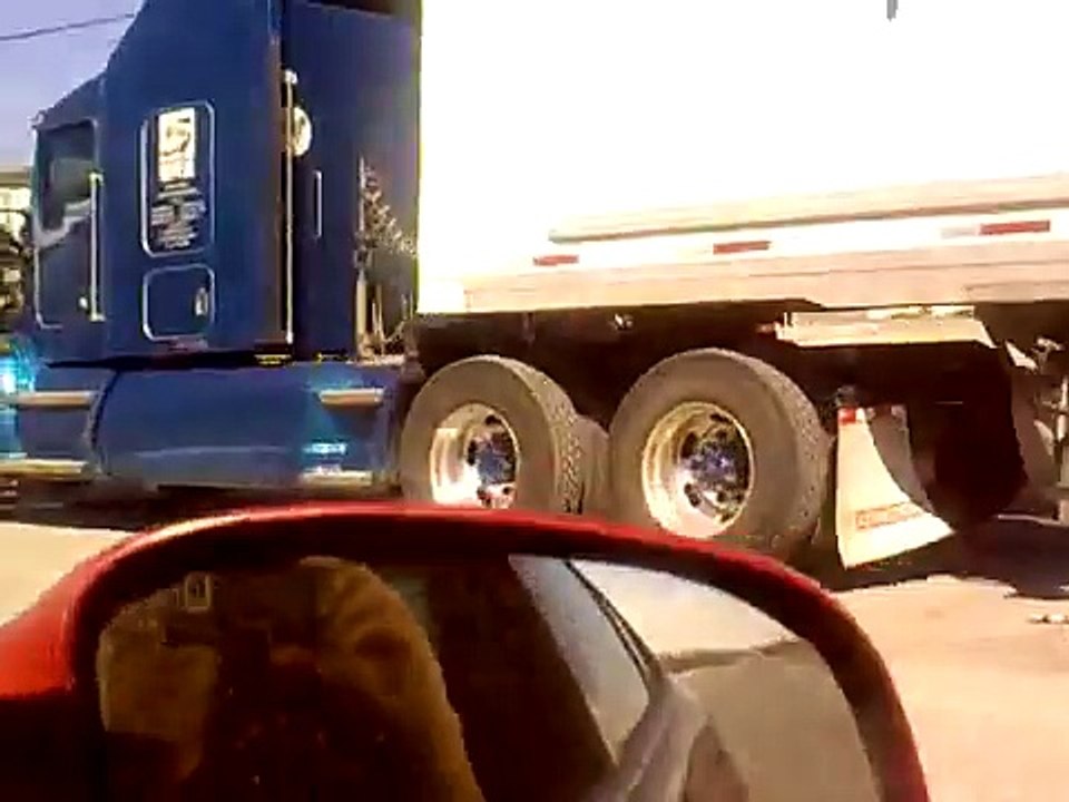 Ciudadana graba evidencias de balaceras en Tamaulipas