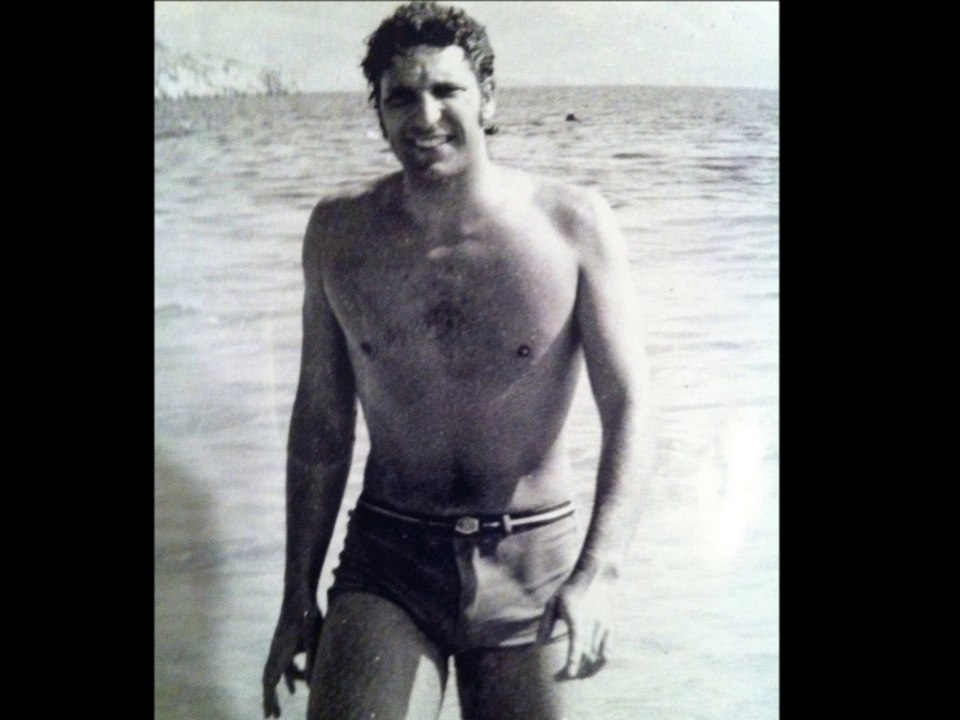 Tom Jones - Sea Of Heartbreak