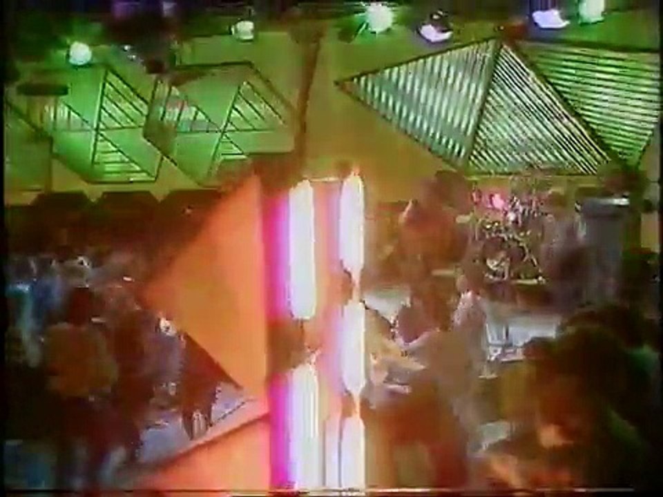 U2 - UK TV -  'Get Set For Summer' - 1982.05.01