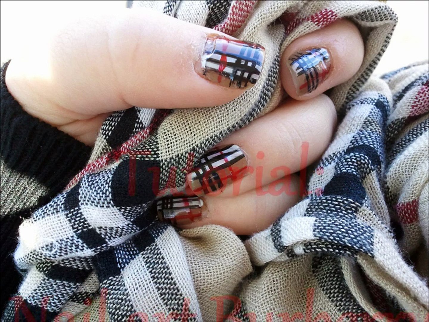 ㄨNAILS// Effet Burberry