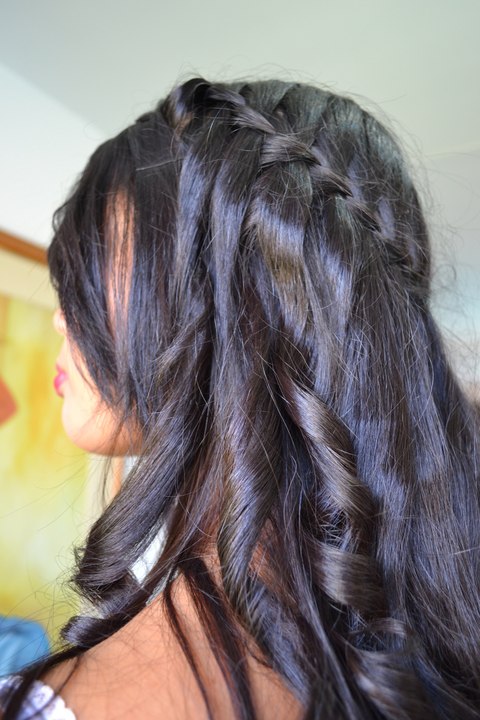 Como Hacer una Trenza de Cascada con Rizos Paso a Paso