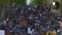 ادامه اعتراض ها به مرگ جوان سیاه پوست
