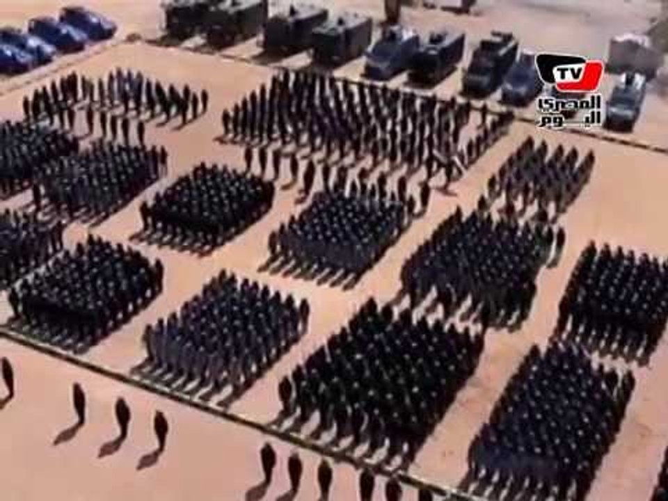 إستعراض قوات الأمن المركزي والعمليات الخاصة المشاركة في تأمين الانتخابات