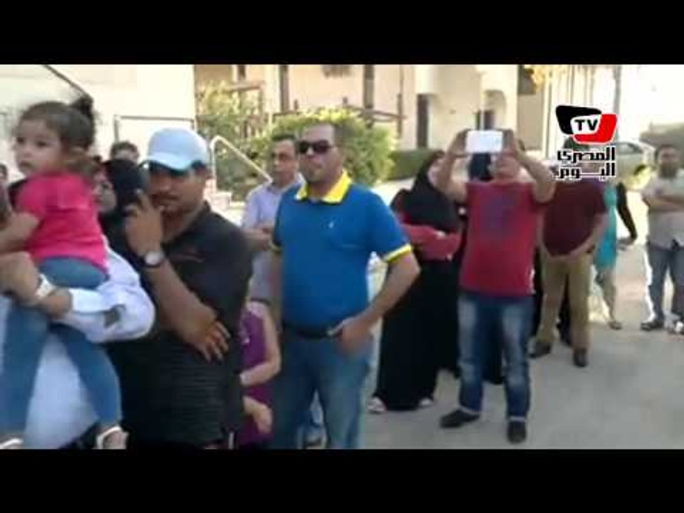 طوابير طويلة بعد توافد المصريين على السفارة للتصويت على الانتخابات الرئاسية المصرية