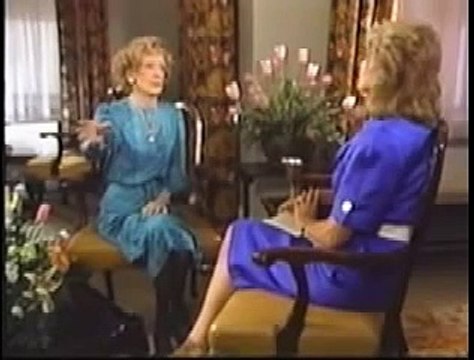 Bette Davis Interview by Barbara Walters Pt1