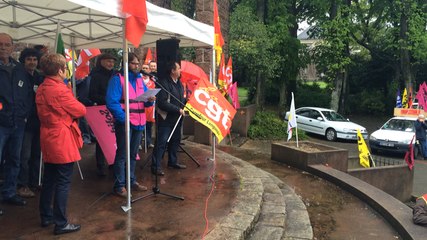 Un millier de personnes célèbrent le 1er mai