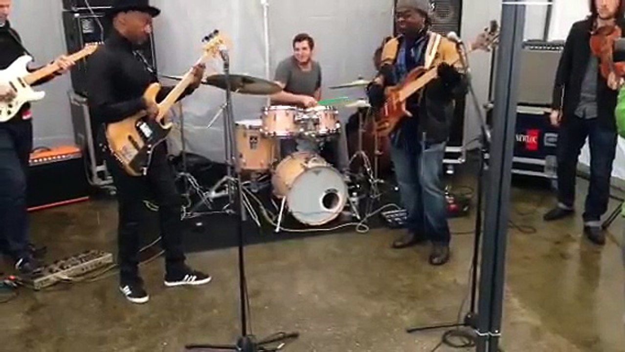 Marcus Miller & Etienne M'Bappé - Jean-Pierre (JazzDay 2015)