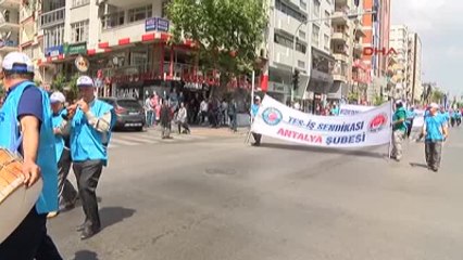 Antaya'da 1 Mayıs Kutlamaları Yürüyüşle Başladı