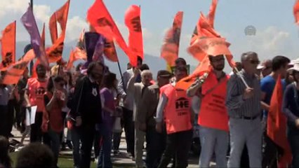 1 Mayıs - Üst Araması Yaptırmak İstemeyen Grup