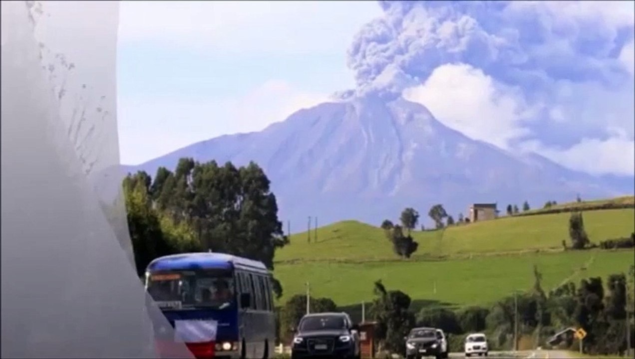 Chile Calbuco Volcano Erupts Again Cloud Of Ash