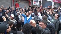 Beşiktaş'ta CHP'li Vekiller ile Polis Arasında Anons Gerginliği