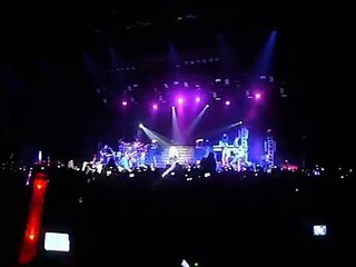 Demi Lovato - Fix a Heart (Rio De Janeiro - 19/04/2012)