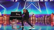 Magician Darcy Oake ultimate act in Britain's Got Talent 2014