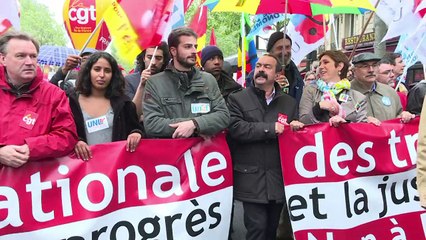Paris: manifestants dans la rue pour le 1er mai