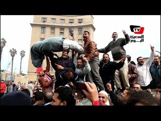 عمال «غزل المحلة» يحملون النعوش ويطالبون السيسي بالتدخل