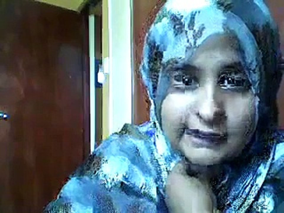 Reverted to Islam Sister, Reciting Kalima Tayyaba, Very beautiful, must watch