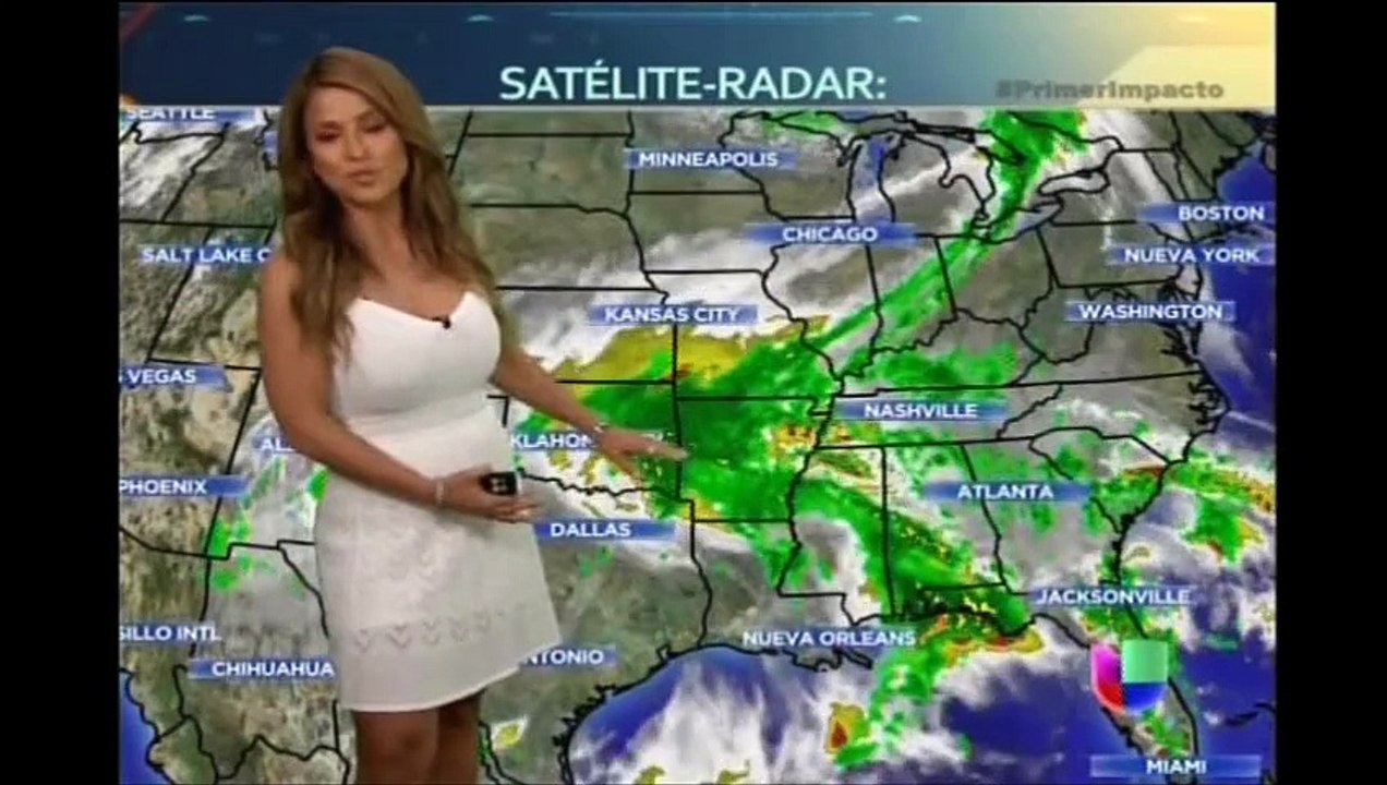 Jackie Guerrido Hot White Dress - April 2015