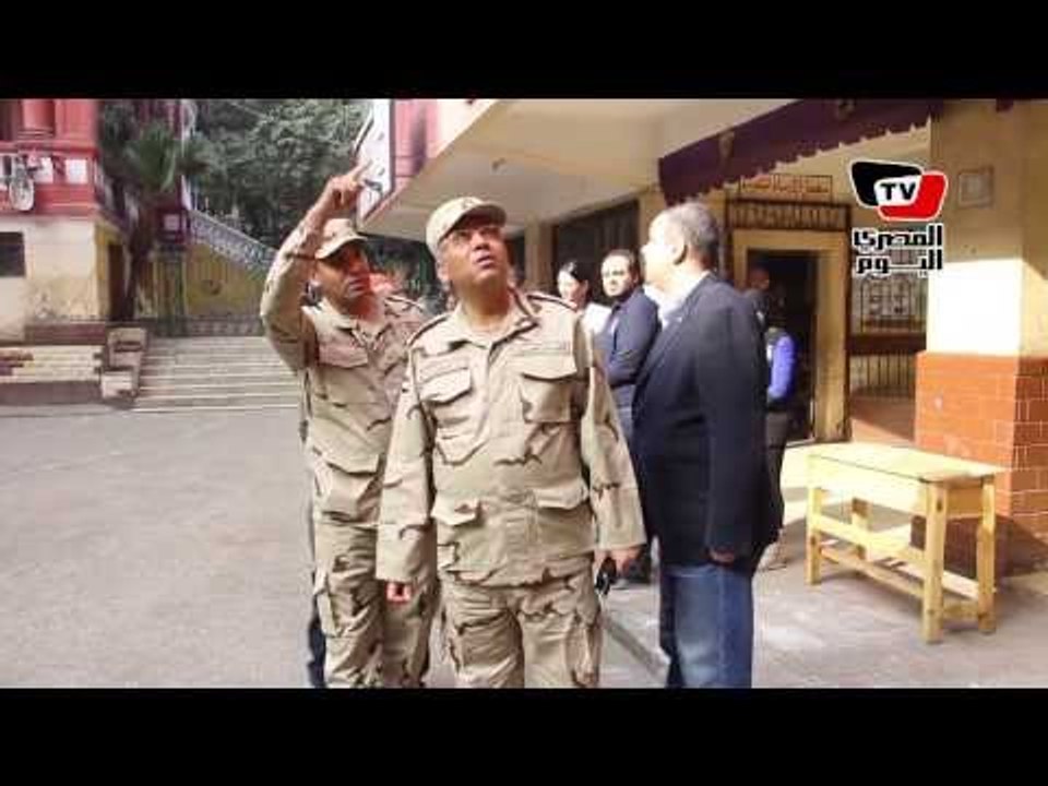 قائد المنطقة المركزية يتفقد لجان الاستفتاء بالدقي