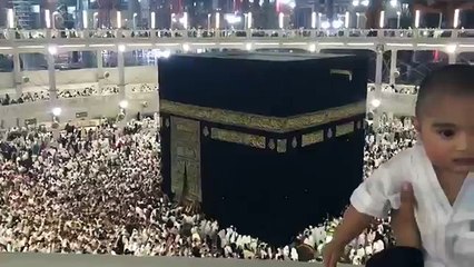 Veena Malik Son Abram Khan Khattak Video From Ka'aba