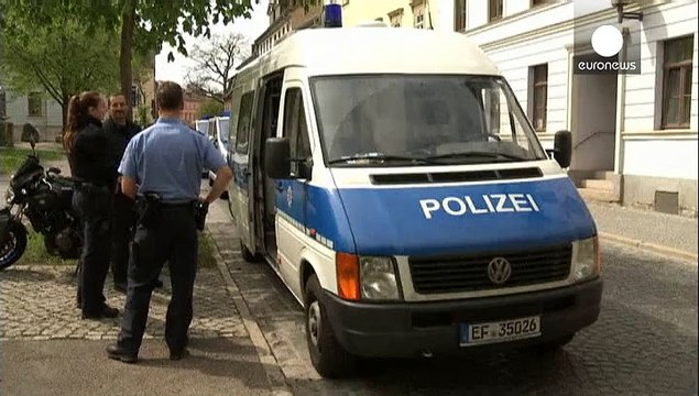 Right-wing extremists attack May Day rally in Germany