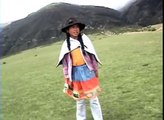 Niños cantan en quechua - pampa de la quinua - Ayacucho