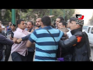 القبض على نشطاء وصحفيين في مظاهرة «لا للمحاكمات العسكرية»