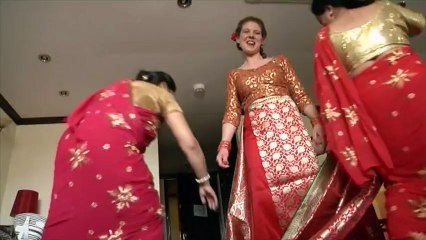 Une Française se marie à Katmandou, une semaine après le séisme