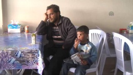 Küçük Mustafa, Savaşın İzini Yüzünden Silmek İstiyor