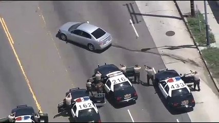 Dunya News - 15-Year-Old Female Teen Suspect Goes On Wild Police Chase