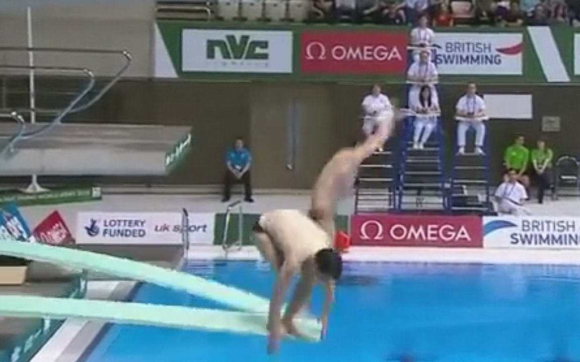 Gros Fail en plongeon synchronisé! | Diving World Series 2015