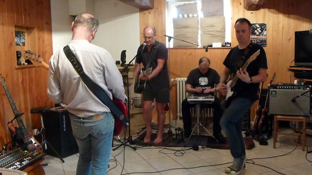 The Wellingtons (Lyon) - The Wind Cries Mary (Jimi Hendrix cover)