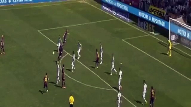 Ivan Rakitić Fantastic Goal - Cordoba vs Barcelona 0-1 ( La Liga ) 2015