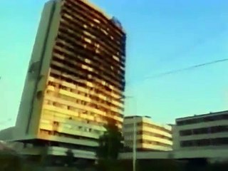 Bono Vox & Luciano Pavarotti - Miss Sarajevo (HQ audio)