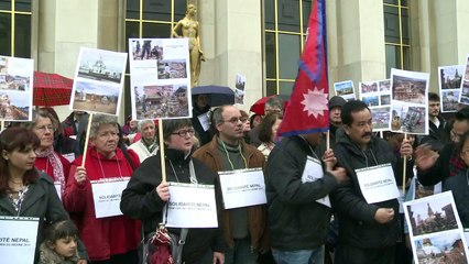Paris: rassemblement en solidarité avec le Népal