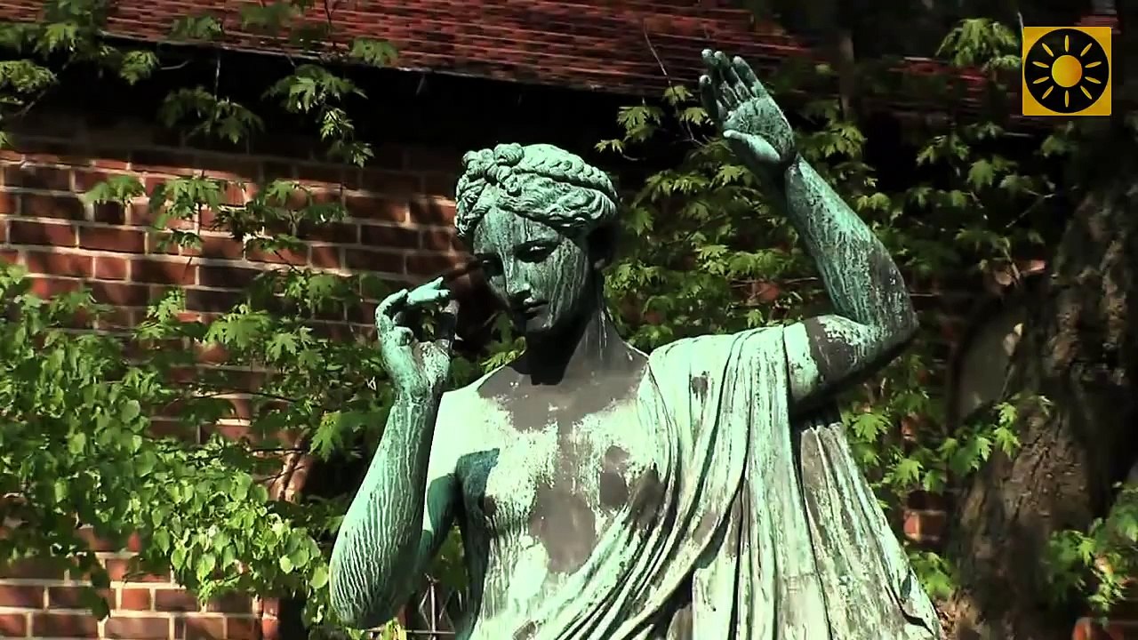 BERLIN - Teil 2 "Gendarmenmarkt - Museumsinsel - Rotes Rathaus"  Sightseeing Berlin - Tour