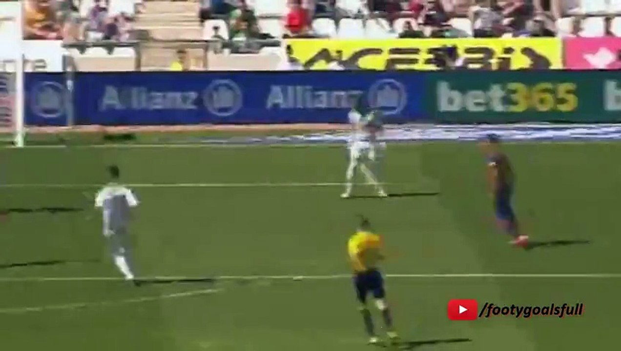 Goal Leo Messi  - Cordoba 0-3  Barcelona  02-05-2015